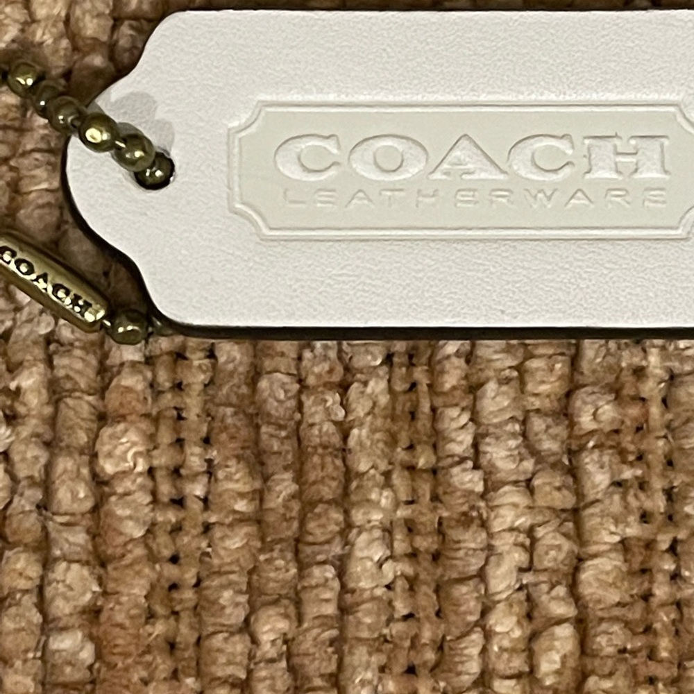 Coach Leather Double Sided Embossed + the gold stamped Curved Zip Bag Tag - Picture 12 of 15